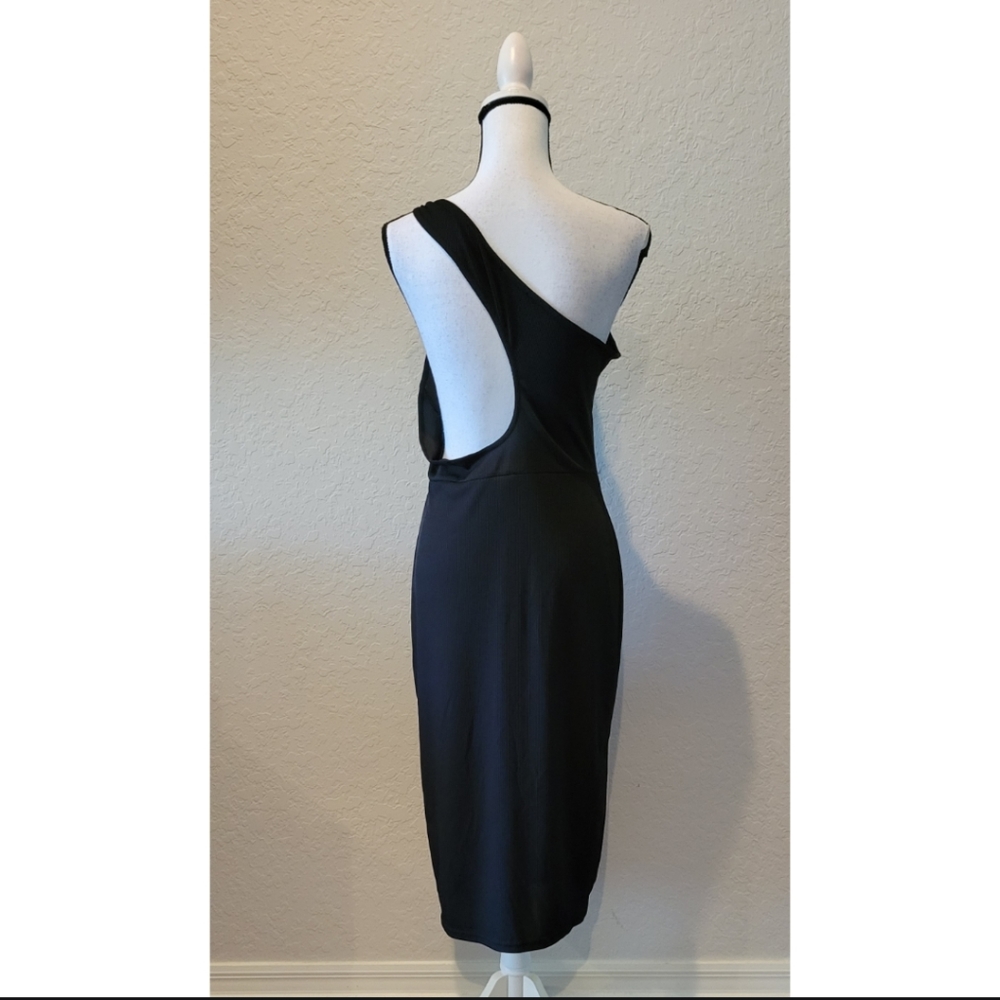Black Ribbed Open Back Midi Dress - Picture 4 of 4